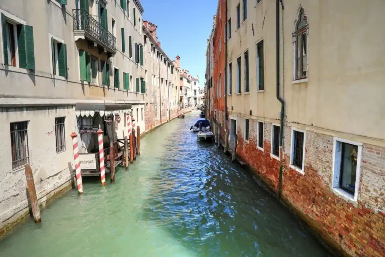 Construction de Venise : comment on bâtit une ville sur l&rsquo;eau
