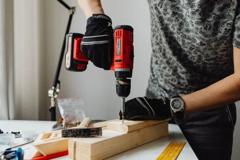 Location de perceuse : quel modèle, où louer, à quel prix