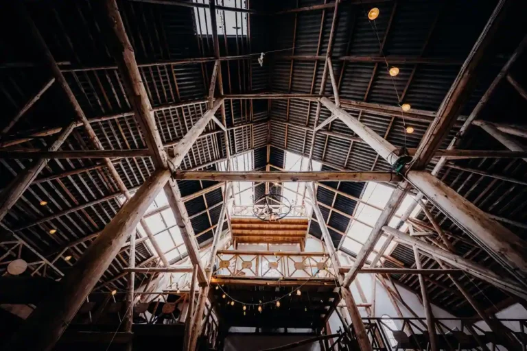 Rénovation de grange : le guide d&rsquo;un chantier réussi