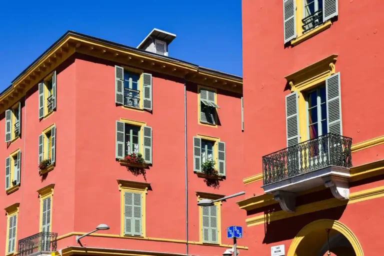 Location à Nice : le calendrier et le bail avant le quartier