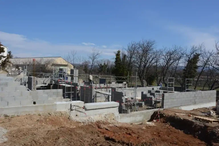 Prix de construction d&rsquo;une maison : ce qu&rsquo;on paie, et quand